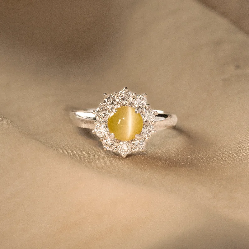 1.25 Carat Cat's Eye Chrysoberyl Diamond Halo Ring