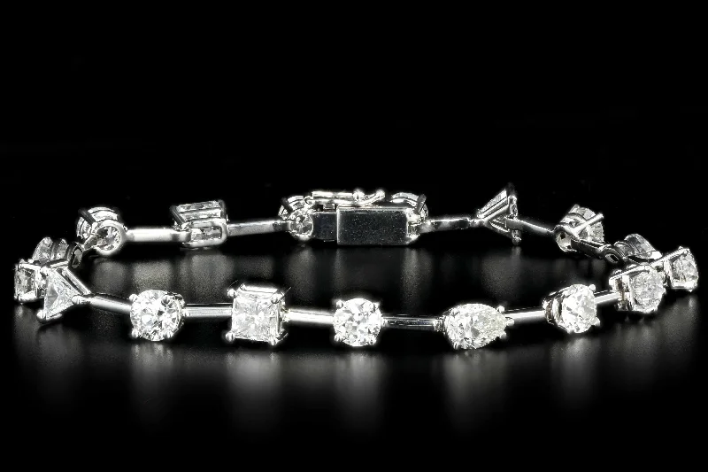 New 18K White Gold 7.51 Carat Mix Diamond Bracelet