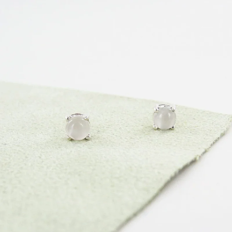 5MM ROUND PRONG SET  MOONSTONE