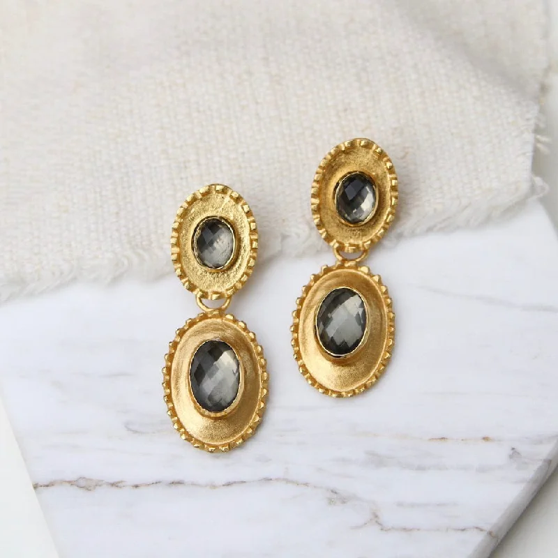 Medaglia Oval Pyrite Earring