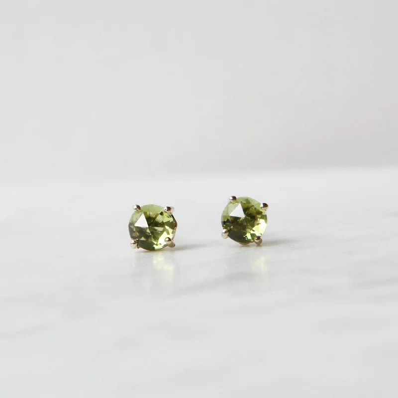 14k Yellow Gold Round Peridot Post Earrings